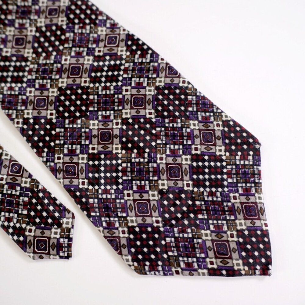 Chez Roffe New York Red Beige‎ Abstract Geometric Print Wide Silk Tie